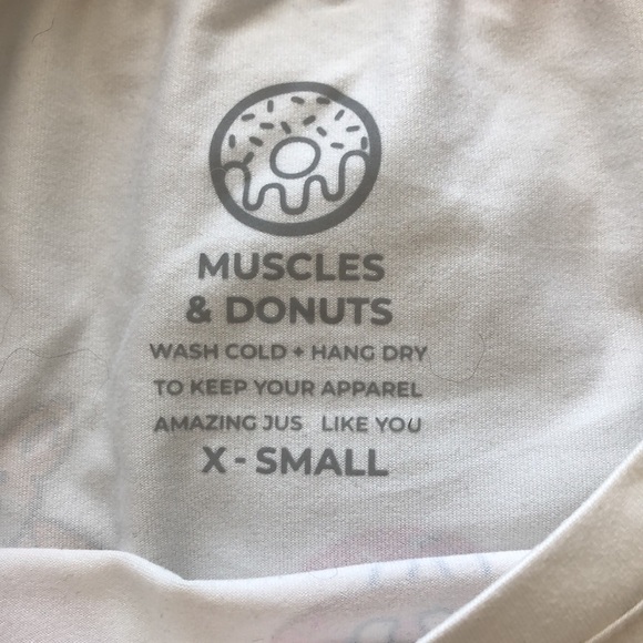 Crop tee - Picture 2 of 3